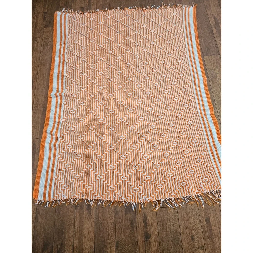 Vintage Hand Crocheted Afghan Blanket Throw‎ Orange White 74 x 54